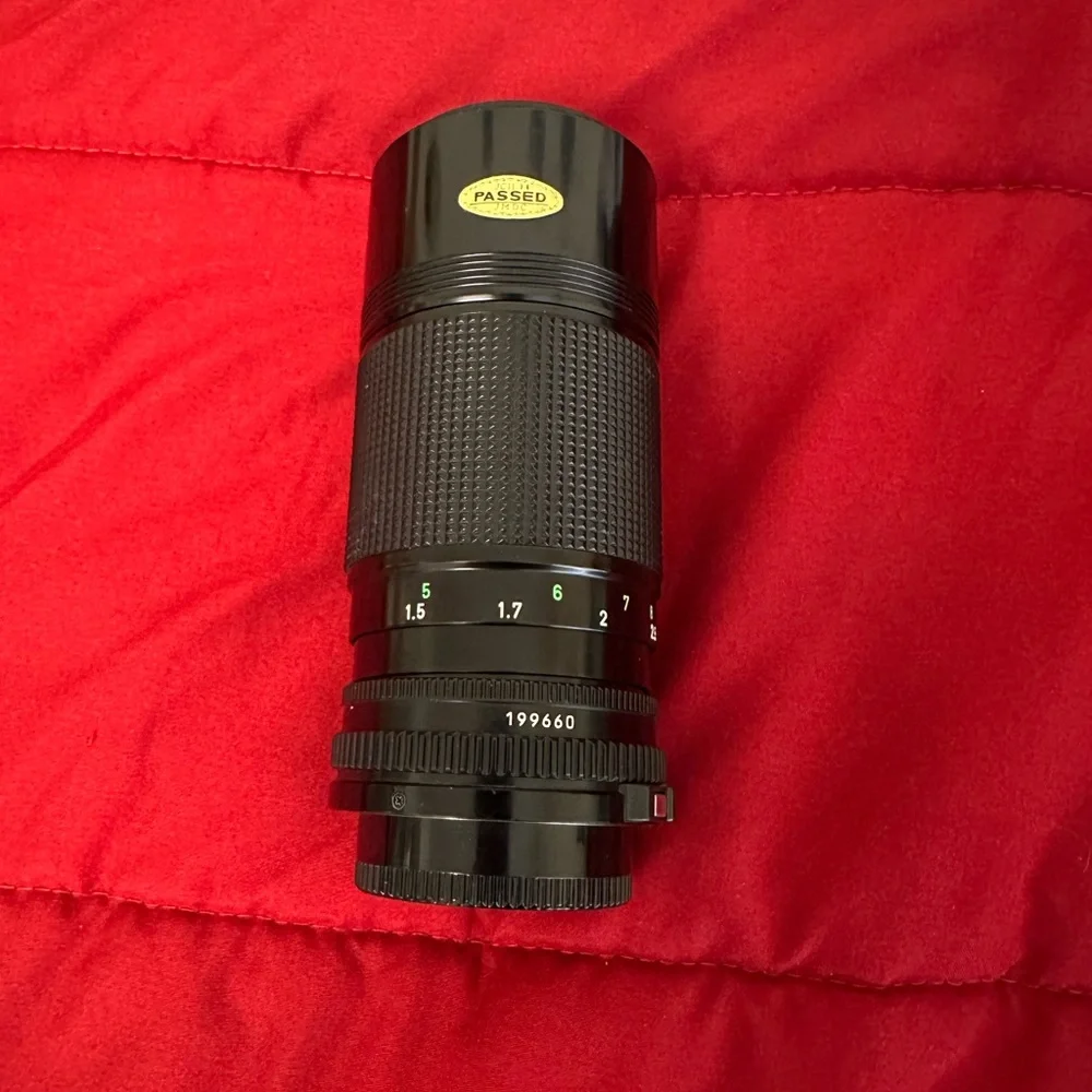 Cannon Camera Lens in Black